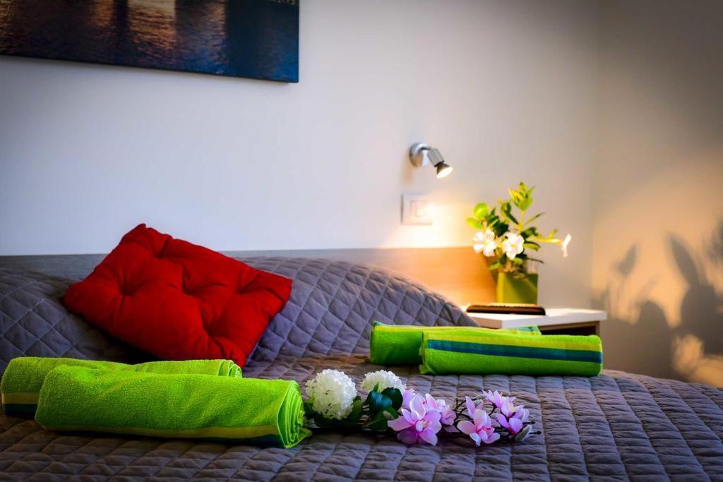 La Terrazza Sul Garda Hotel ภายนอก รูปภาพ