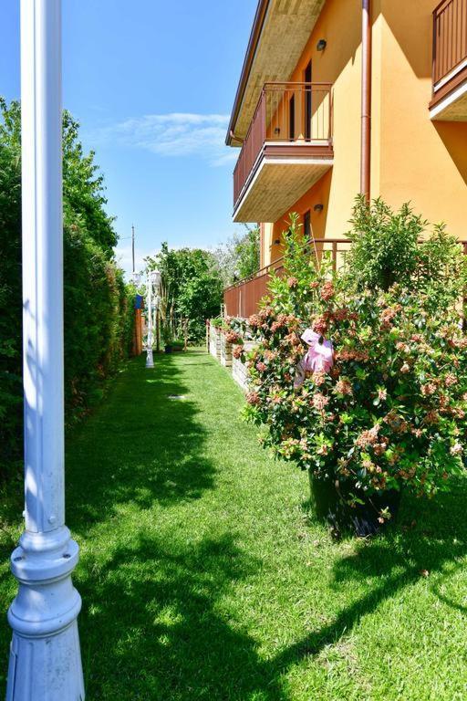 La Terrazza Sul Garda Hotel ภายนอก รูปภาพ