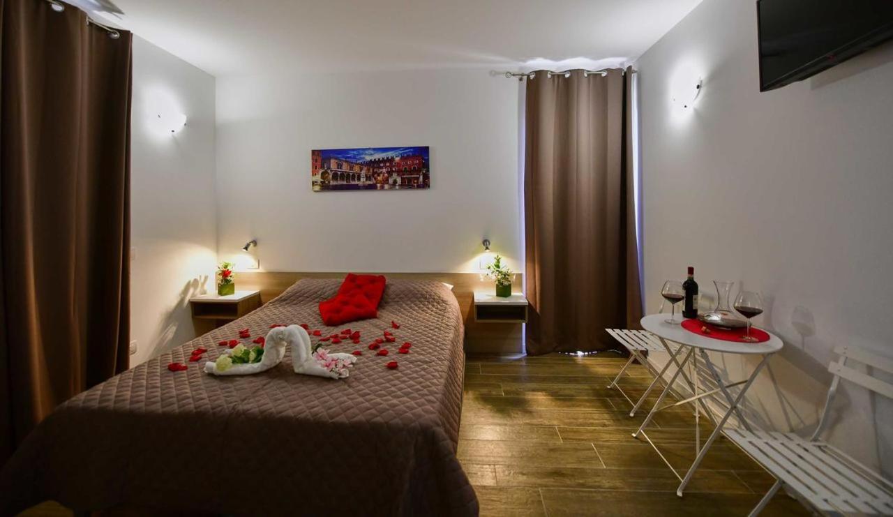 La Terrazza Sul Garda Hotel ภายนอก รูปภาพ